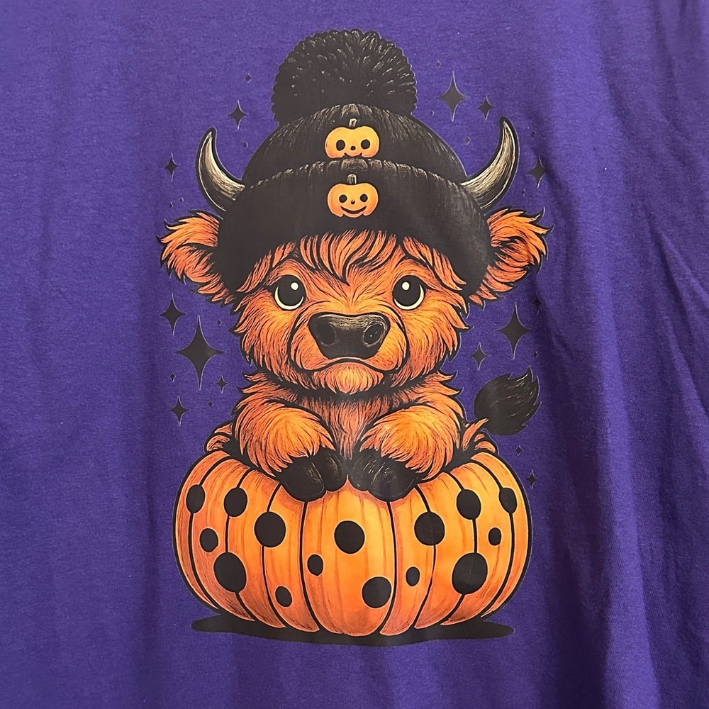 NWOT Purple T-Shirt with Halloween/Fall Highland Cow Design - Picture 3 of 3